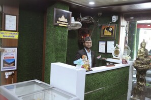 Lobby - Green valley Hotel & Restaurant (Srinagar)
