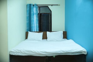 Deluxe Double Room | Free WiFi - Green valley Hotel & Restaurant (Srinagar)