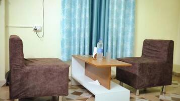 Deluxe Double Room | Free WiFi, bed sheets
