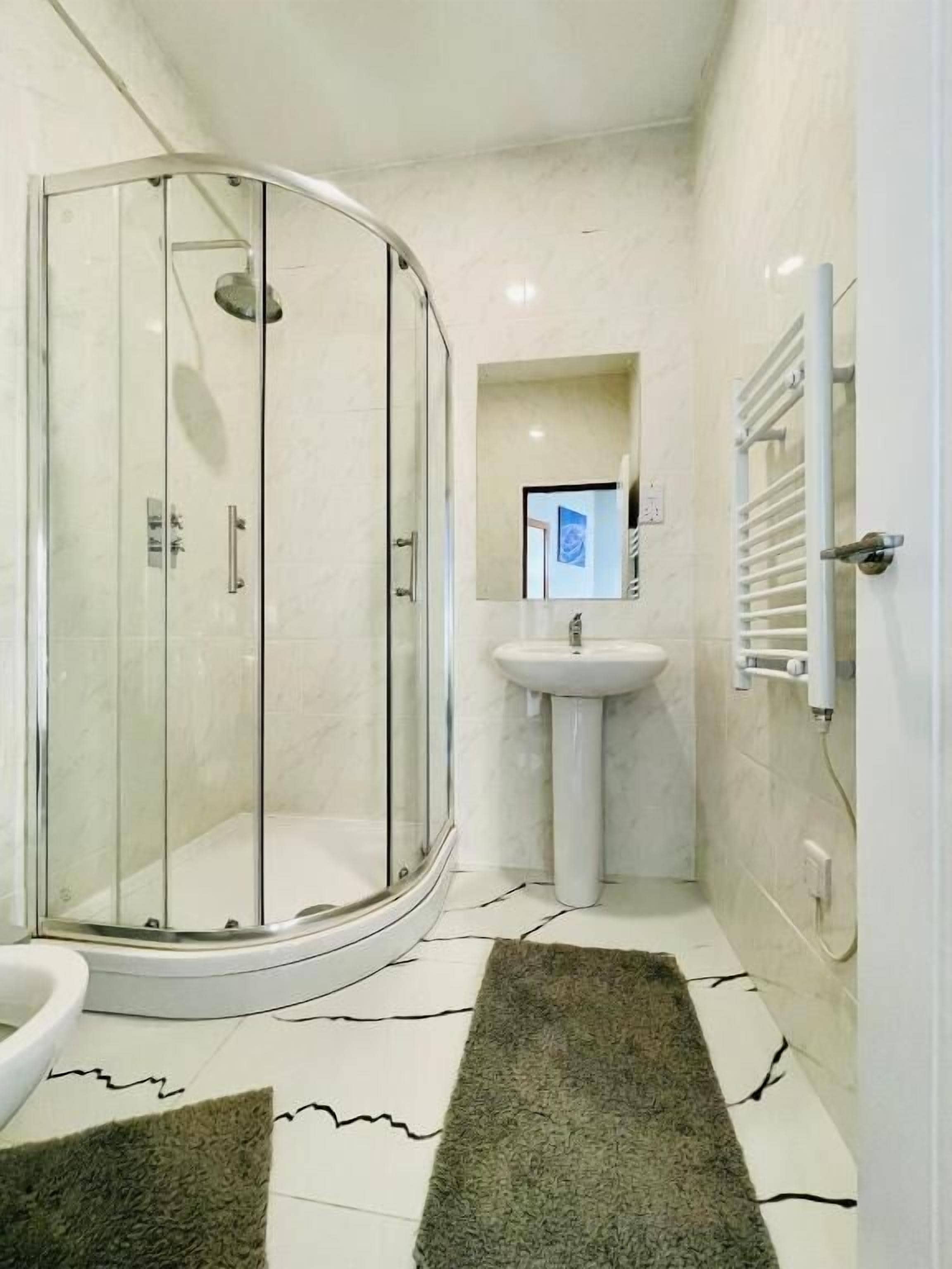 Doppia Deluxe, vista mare | Bagno | Doccia