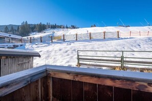 Standard Double Room | Property grounds - Pension garni Hochmoos  (Lermoos)