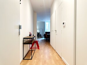 Deluxe Apartment, Balcony, City View | Interior