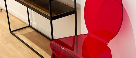 Deluxe Apartment, Balcony, City View | Interior