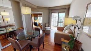 House - Itaim Special Cozy 2 BR in Vila Olimpia (São Paulo)