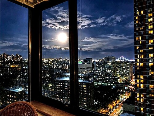 Rare NYC short stay on Upper East Side: on Museum Mile — Steps from Central Park