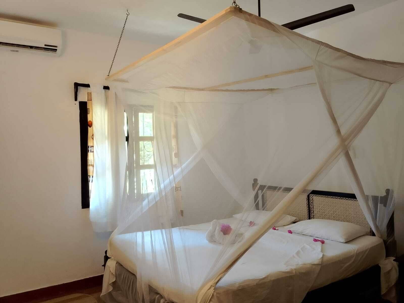 In-room safe, desk, laptop workspace, blackout curtains