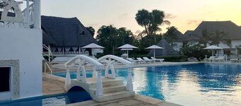 karibuni villa 83 n 84