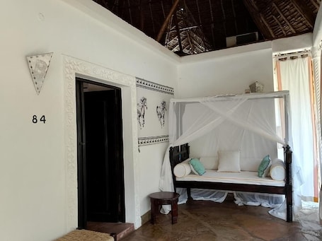 Interior. karibuni villa 83 n 84