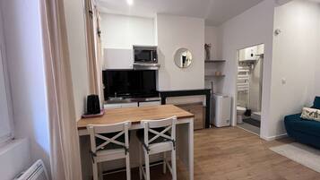 House | Internet