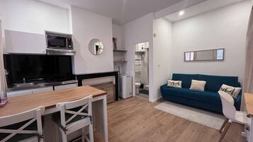 House | Internet