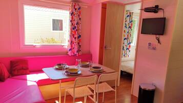 Comfort Mobile Home | Living area