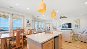 Dining - Welcome to Gypsy Wind! (St. George Island,)