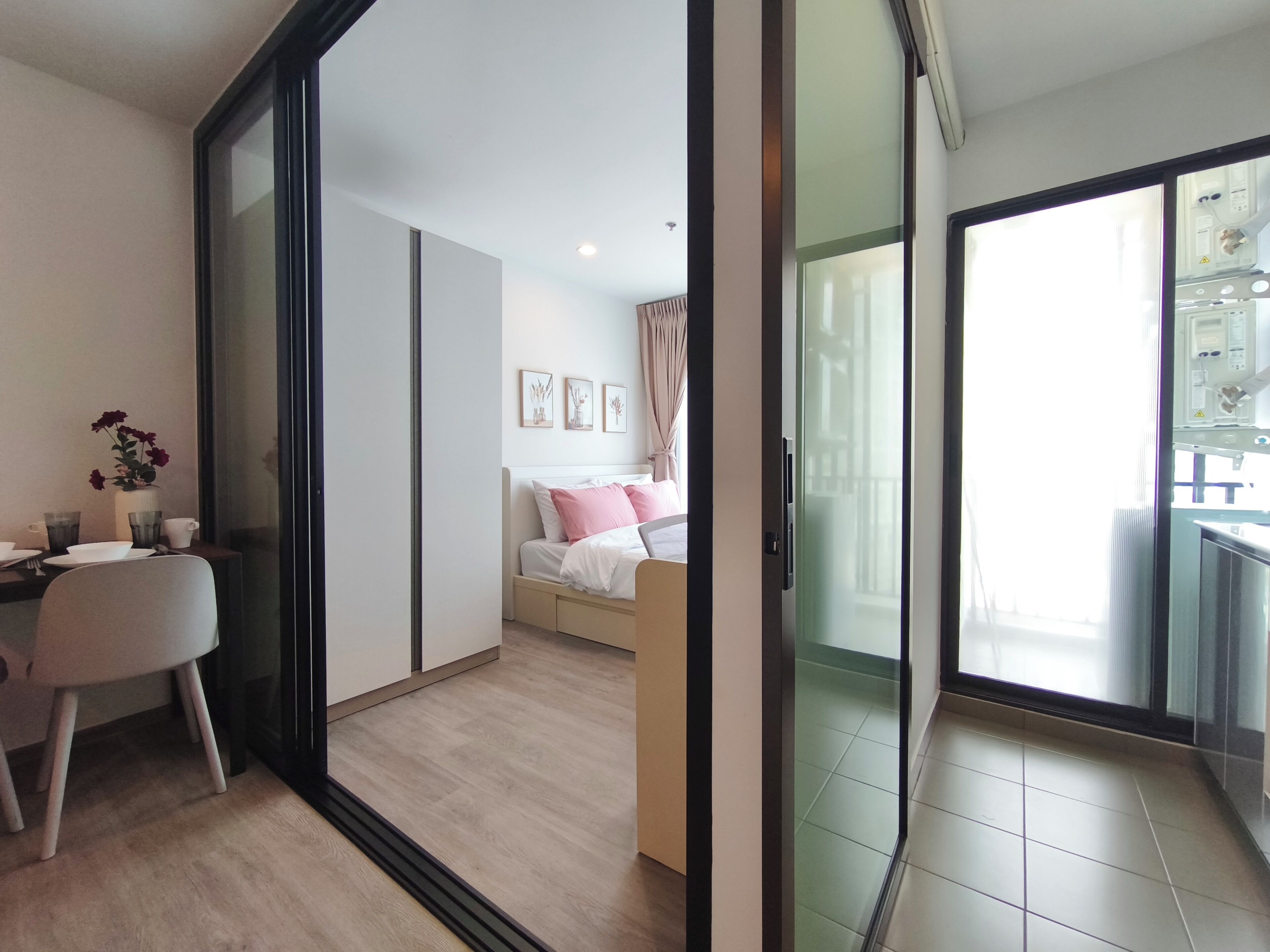 1 bedroom, in-room safe, iron/ironing board, free WiFi