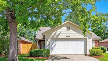 House | 3 bedrooms, Internet