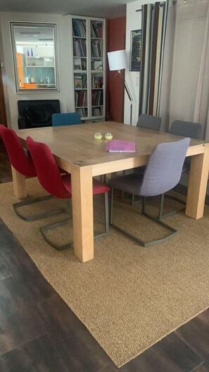 Villa | 3 bedrooms, Internet
