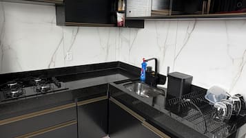 Apartamento clássico, vista para a cidade | Cozinha privada | Geladeira grande