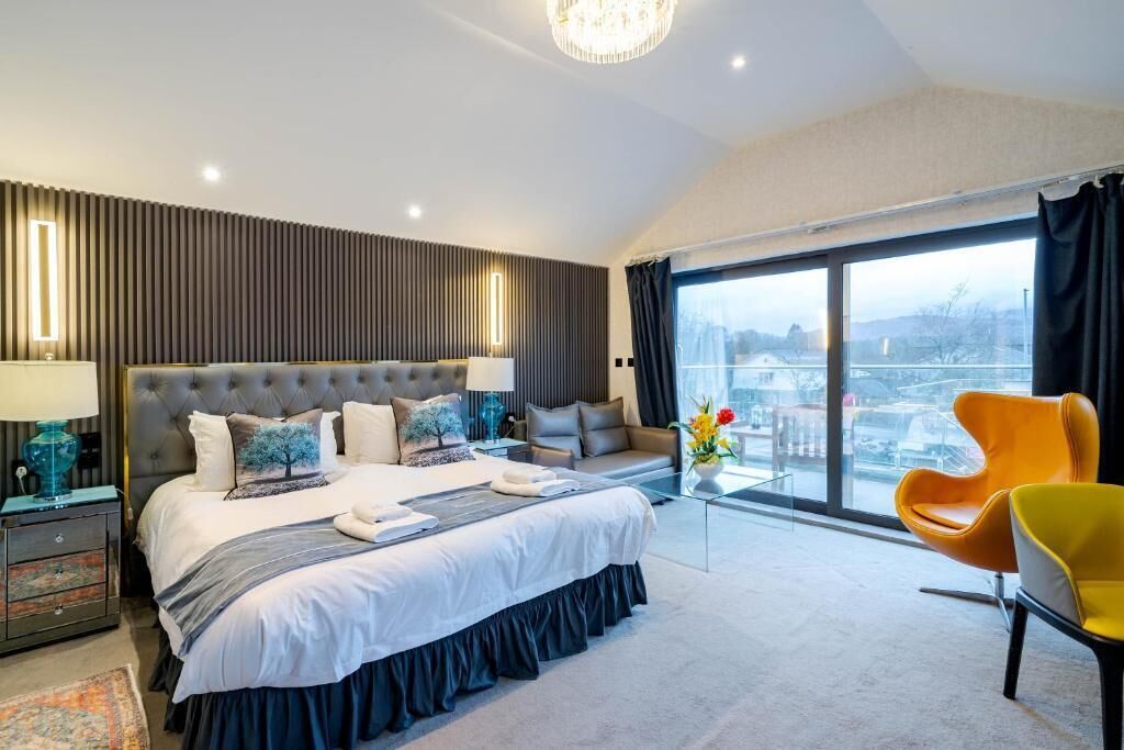 Junior Suite, Balcony, Mountain View | Iron/ironing board (on request), free WiFi