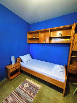 2 chambres, fer et planche à repasser, Wi-Fi gratuit, draps fournis