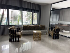 Living area - Qoople Elite 3 City 33 - Cozy 1-bedroom apartment in serene Alanya (Alanya)