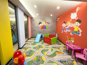 Children’s area - Qoople Elite 3 City 33 - Cozy 1-bedroom apartment in serene Alanya (Alanya)
