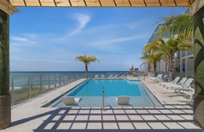 Outdoor pool - The Salty Mermaid- Beautiful Bay Views & Community Pool (Port Saint Joe)