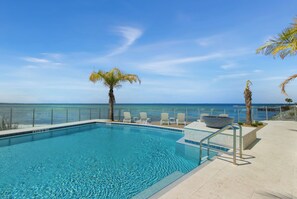 Outdoor pool - The Salty Mermaid- Beautiful Bay Views & Community Pool (Port Saint Joe)