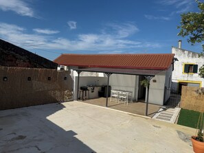 Outdoor dining - Private Camino de Santigo House in Rabaçal (Penela)
