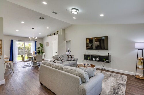 Family Getaway w/ Fenced Yard in Orange Park!