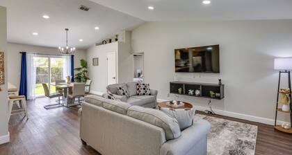 Family Getaway w/ Fenced Yard in Orange Park!