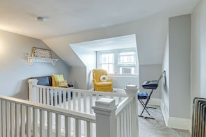 Interior - Walkable Lawrenceville Townhome w/ Private Patio! (Pittsburgh)