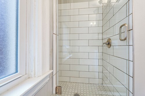 Walkable Lawrenceville Townhome w/ Private Patio!