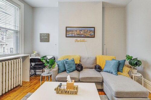 Walkable Lawrenceville Townhome w/ Patio!