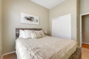 Interior - On Fairway! Home w/ Private Hot Tub & Pool in Mesa (Mesa)