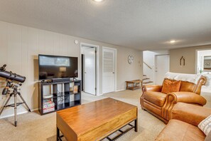 Interior - Walk to Palmer Park! Mtn-view Haven w/ Deck & Yard (Colorado Springs)