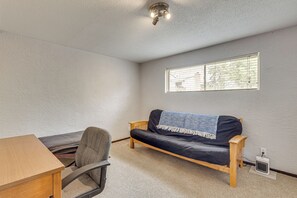 Interior - Walk to Palmer Park! Mtn-view Haven w/ Deck & Yard (Colorado Springs)