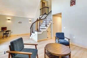 Interior - Lake, Golf & More! Getaway in Center Barnstead (Center Barnstead)