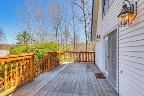 Interior - Lake, Golf & More! Getaway in Center Barnstead (Center Barnstead)