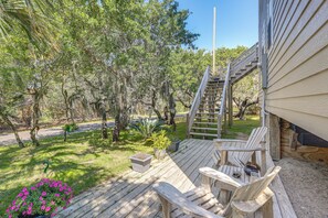 Interior - < 1 Mi to Ocean! OBX Condo w/ Decks, Pets Welcome (Hatteras)