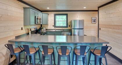 Walk to Kentucky Lake! Pet-friendly Murray Duplex
