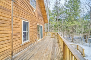 Interior - 1/4 Mi to Hiawatha Forest Trails! Outdoor Retreat (Wetmore)