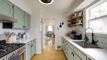 Rumah (4 Bedrooms) | Interior