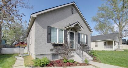 Walkable Home in Dtwn Caldwell! 1 Mi to Campus