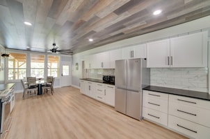 Casa (Multiple Bedrooms) | Interior
