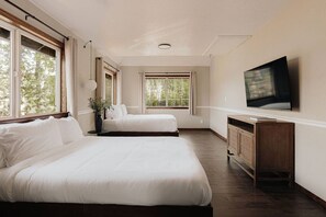 Tabla de planchar con plancha, wifi y ropa de cama 