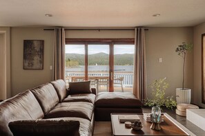 TV, fireplace - Lakefront Luxe Lodge w/Dock & Hot Tub near Village (Big Bear Lake)