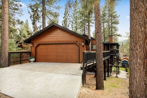 Exterior - Moonridge Retreat | Snow Summit Views & Game Room (Big Bear Lake)