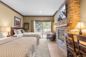 Desk, iron/ironing board, free WiFi, bed sheets - Moose Mgmt 508: TWO Queens-Stone Fireplace-Pool/Hot Tub (Park City)