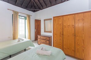 Villa (Deluxe Villa) | Tabla de planchar con plancha, wifi gratis, ropa de cama