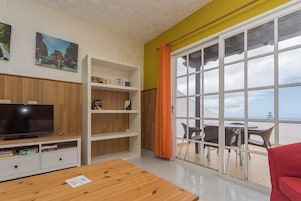 Apartment (Two-Bedroom Apartment with Sea View)