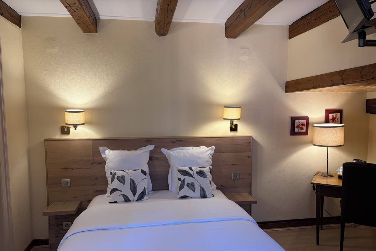 Superior Double Room, Courtyard View | Free WiFi